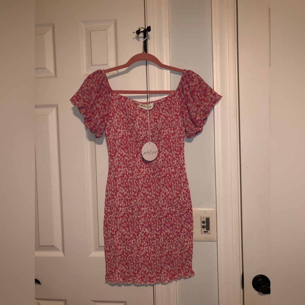 Petal and Pup Pink Floral Dress; Size 6; NWT never beeen worn; SUPER CUTE!